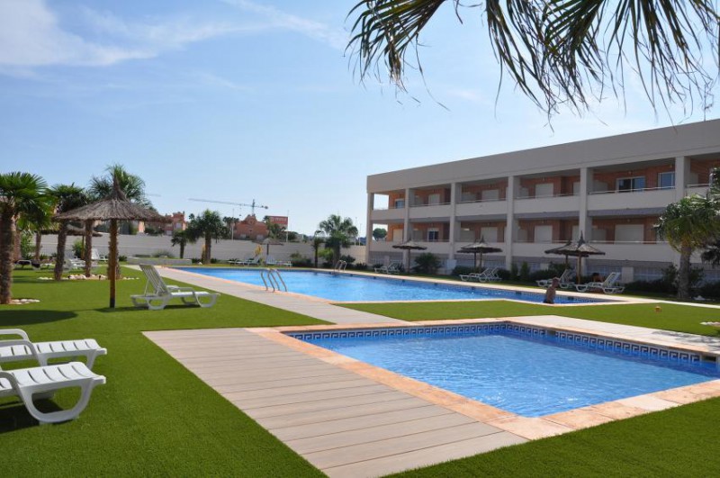 Nieuw compleet appartement nabij Alicante/Gran Alacant - uitzicht op heerlijk zwembad