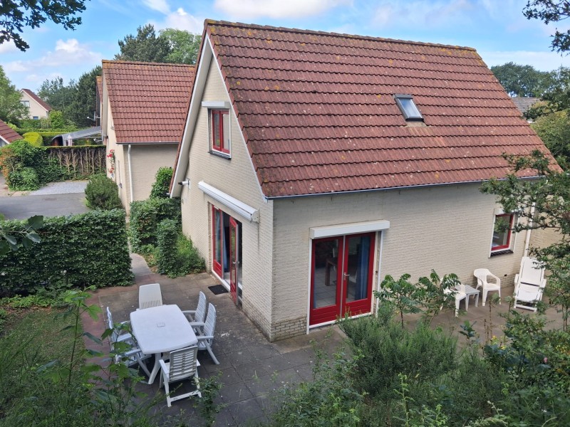 Ruime vrijstaande vakantiebungalow in Ouddorp (6 personen)