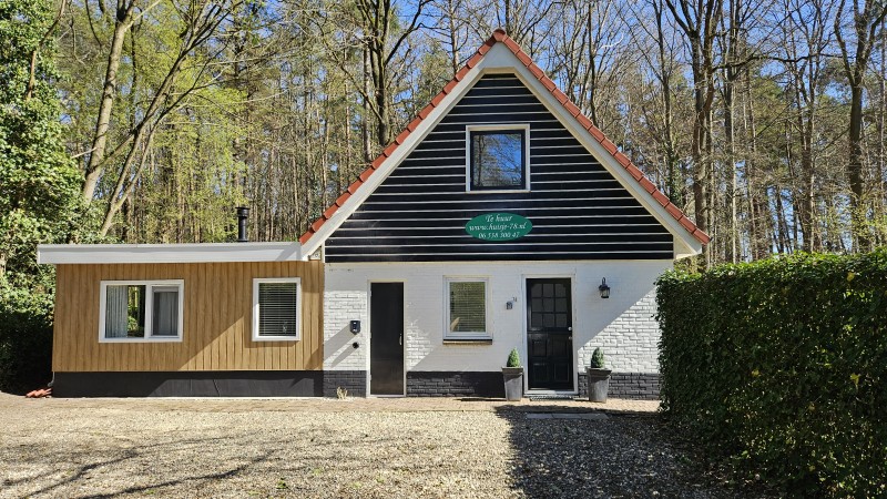 Luxe bungalow 8pers (nr 78) met sauna, airco en trampoline te Hoge Hexel