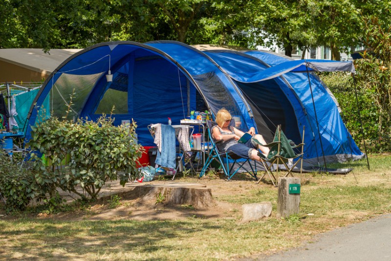 Kampeerplaats voor eigen tent / caravan op vakantiepark Le Pas Opton - 